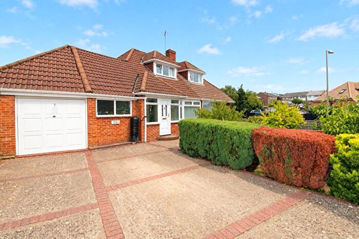 3 Bedroom Bungalow For Sale In Highlands Road, Fareham, Hampshire, PO15