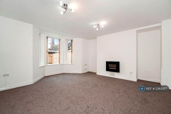 1 Bedroom Flat To Rent In Mutley, Plymouth, PL4