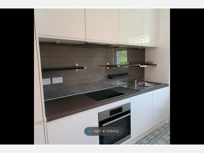 1 Bedroom Maisonette To Rent In Brookhill Road, London, SE18