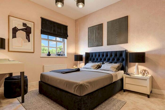 5 Bedroom Detached House For Sale In South Road, Wokingham, RG40
