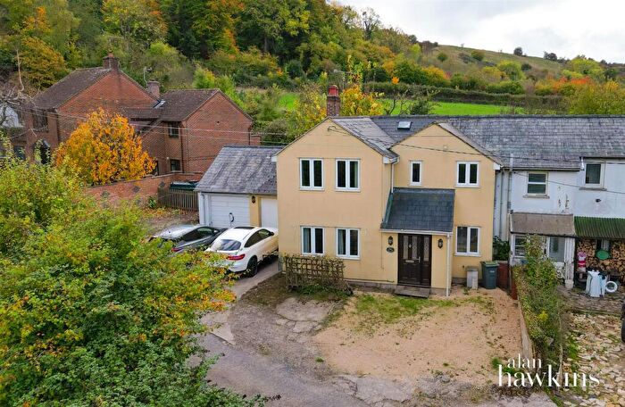 3 Bedroom Semi Detached House For Sale In Horns Lane, Broad Town, SN4