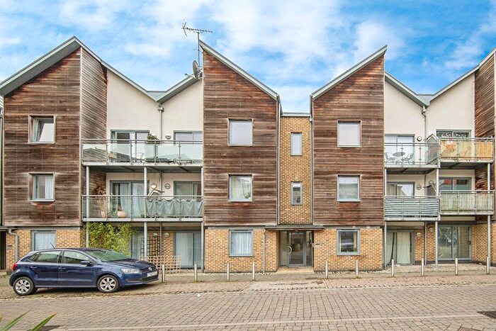 1 Bedroom Flat For Sale In Quayside Drive, Colchester, CO2