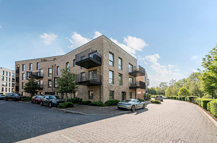 2 Bedroom Apartment For Sale In Meadowsweet Way, Headington, Oxford, OX3