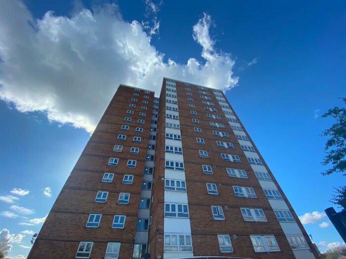 2 Bedroom Apartment To Rent In City View, Highclere Avenue, Salford, M7