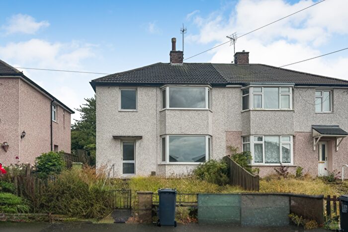 3 Bedroom Semi-Detached House For Sale In Willow Drive, Mastin Moor, Chesterfield, S43