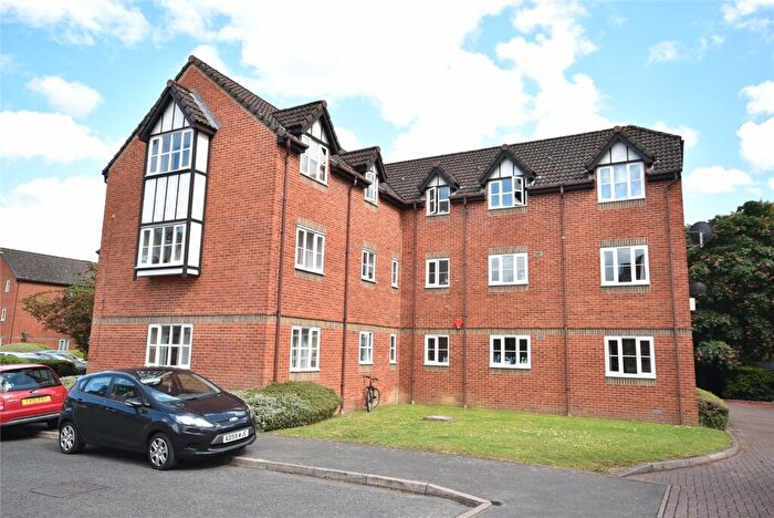 2 Bedroom Apartment To Rent In Charnwood House, Rembrandt Way, Reading, RG1