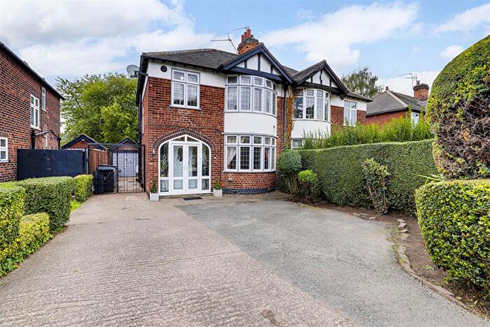 3 Bedroom Semi-Detached House For Sale In Derby Road, Beeston, Nottinghamshire, NG9