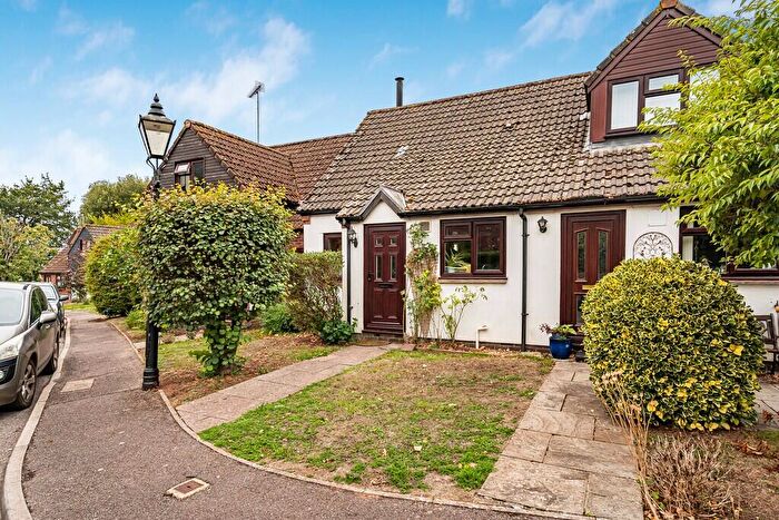 2 Bedroom Terraced House For Sale In Longmeadow, Broadclyst, EX5