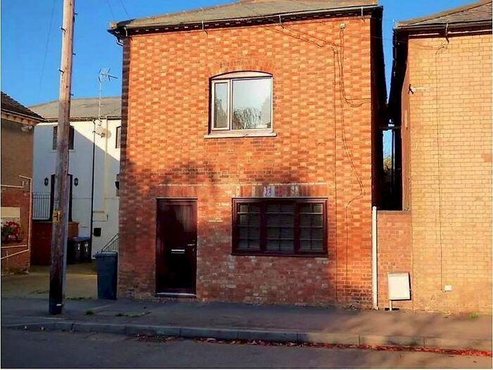 1 Bedroom Apartment For Sale In Denyer Court, Broad Street, Brinklow, CV23