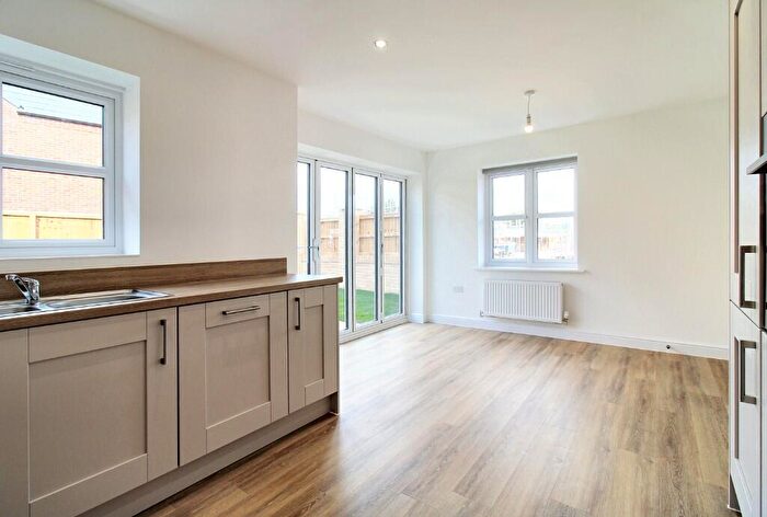 3 Bedroom Detached House To Rent In Princes Meadows, PR4