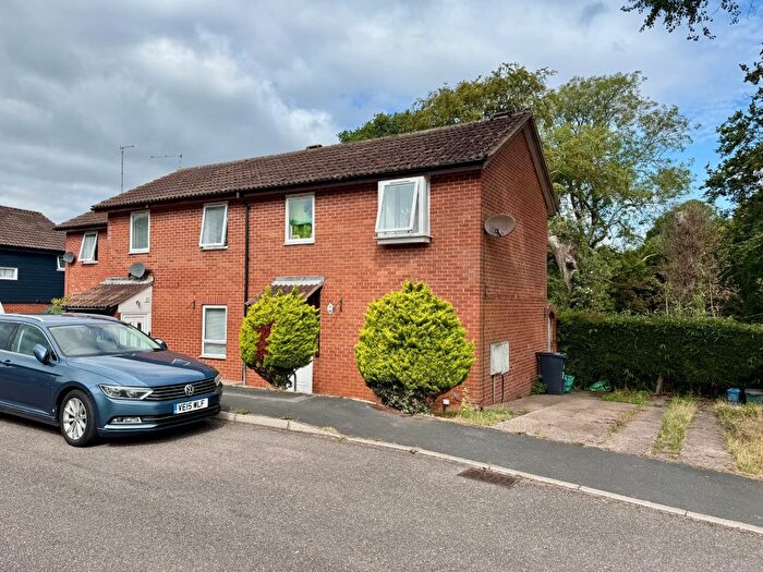 2 Bedroom Property To Rent In Dukes Crescent, Exmouth, EX8