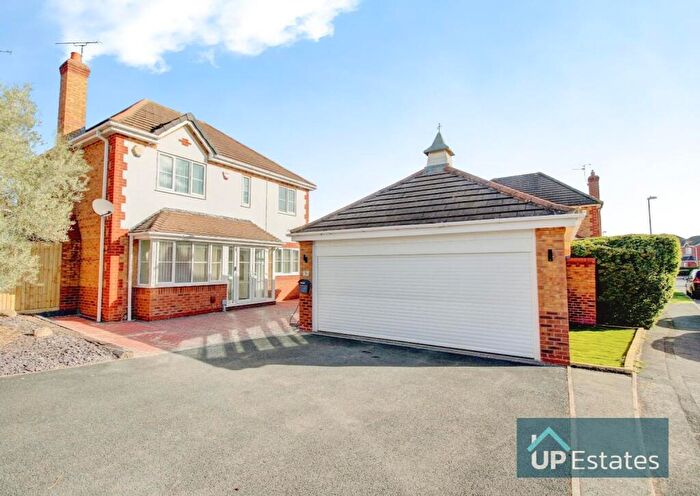 4 Bedroom Detached House For Sale In Middlefield Drive, Morrisons Estate, Binley, Coventry, CV3