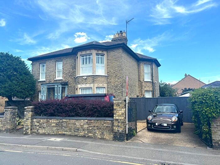 4 Bedroom Detached House For Sale In West Park Street, Chatteris, Cambs., PE16