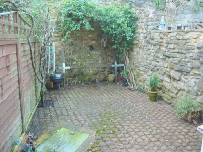 2 Bedroom Character Property To Rent In Sheppards Barton, Frome, Somerset, BA11