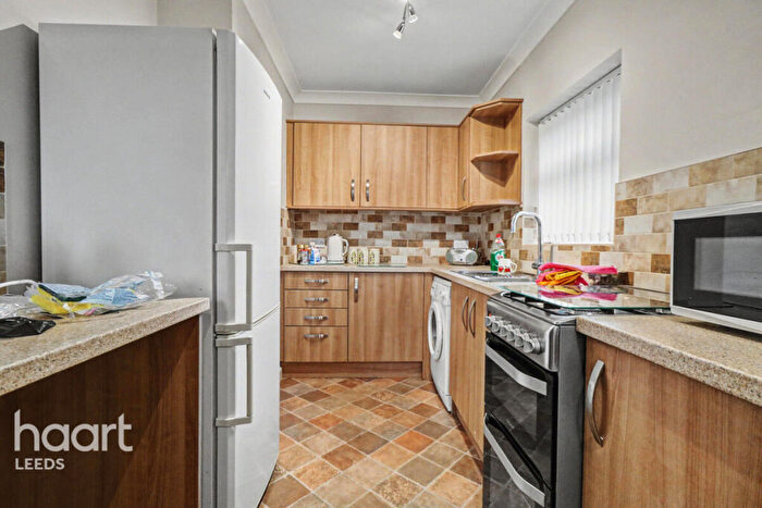 2 Bedroom Semi-Detached House For Sale In Torre Place, Leeds, LS9