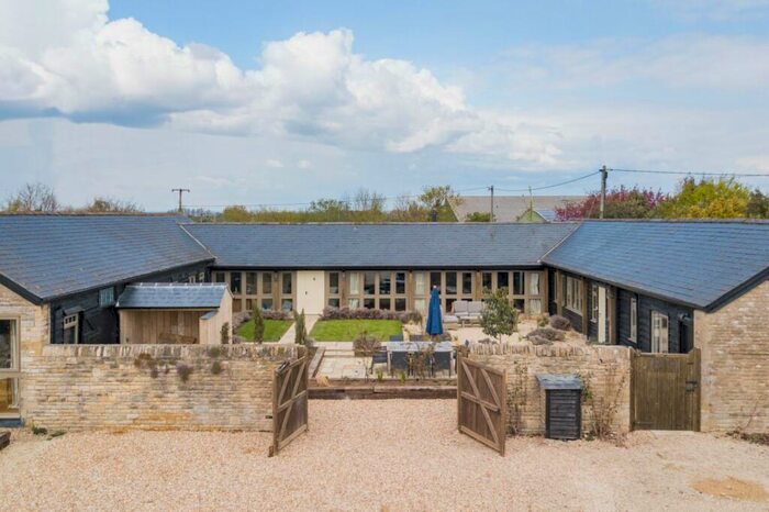 6 Bedroom Bungalow For Sale In Chimney, Bampton, Oxfordshire, OX18