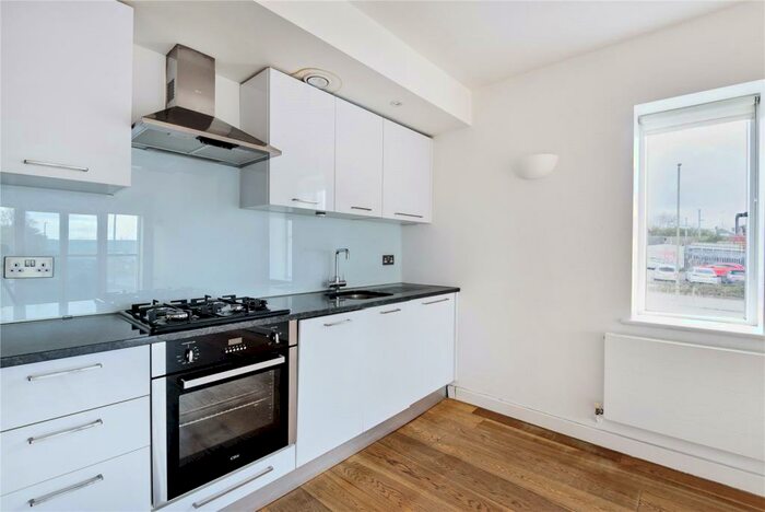 1 Bedroom Flat To Rent In Roma Court, A Stuart Avenue, Hendon, London, NW9