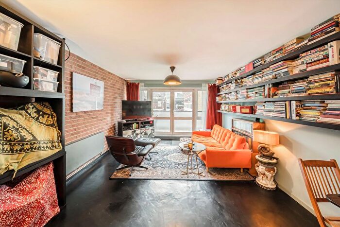 2 Bedroom Flat For Sale In Churchway, Bloomsbury, NW1