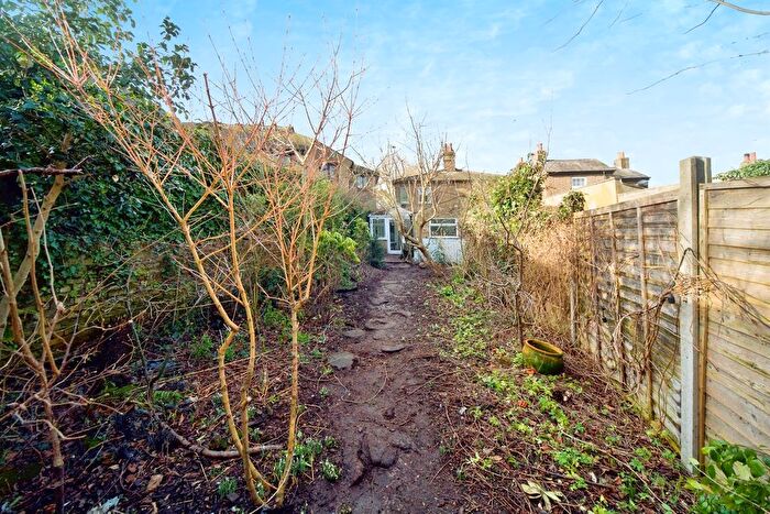 2 Bedroom Semi-Detached House For Sale In High Road, Wormley, Broxbourne, EN10