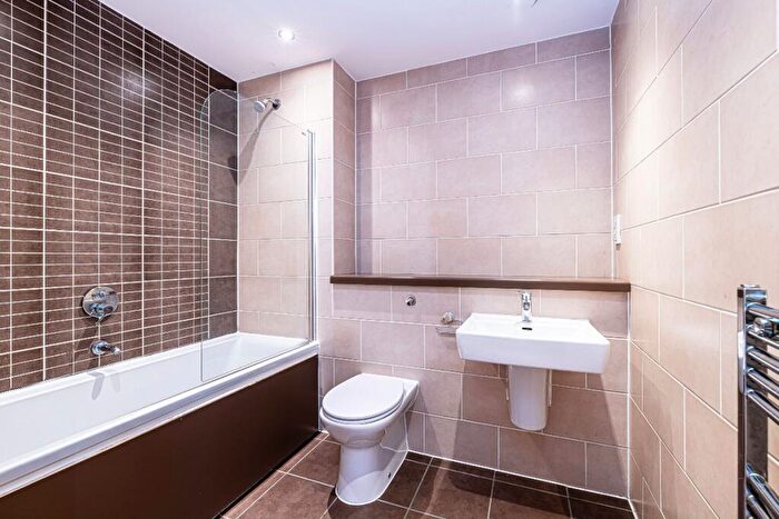 1 Bedroom Apartment To Rent In Plaza Boulevard, Liverpool, L8