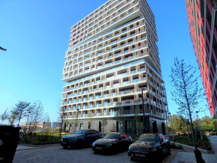 2 Bedroom Apartment To Rent In Marco Polo Tower, Bonnet Street, E16