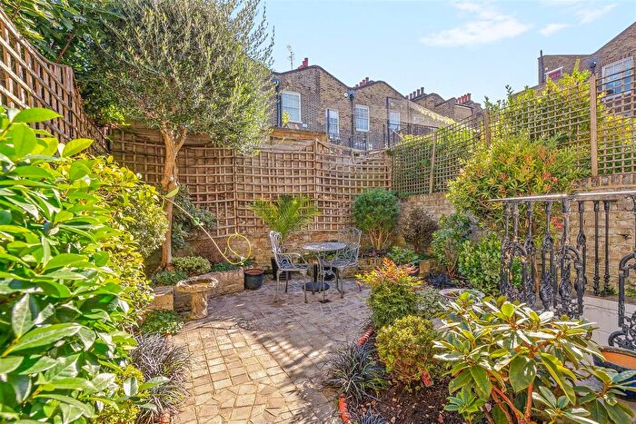 3 Bedroom Terraced House For Sale In Coulson Street, Chelsea ., SW3