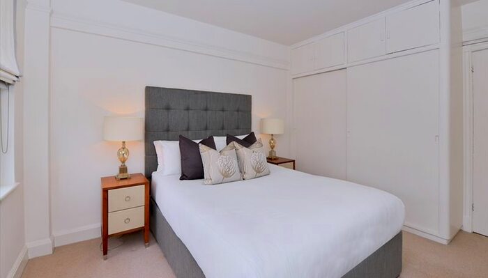 2 Bedroom Flat To Rent In South Kensington, Pelham Court, SW3
