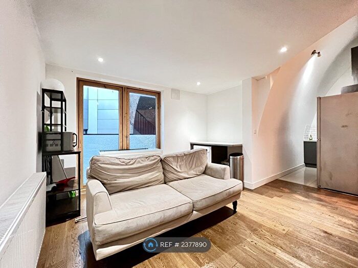 2 Bedroom Maisonette To Rent In Electric Lane, London, SW9