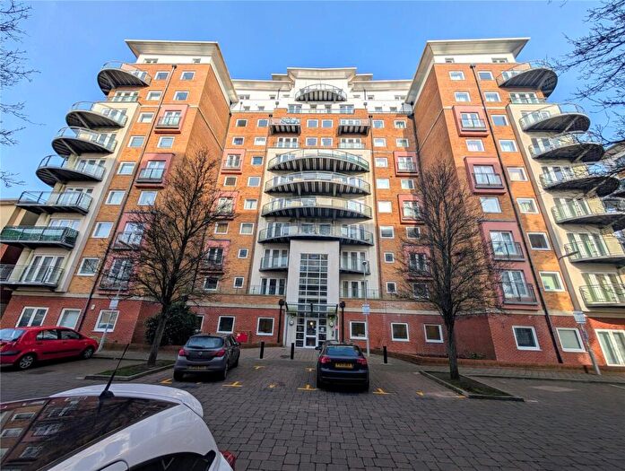 2 Bedroom Flat For Sale In Winterthur Way, Basingstoke, Hampshire, RG21