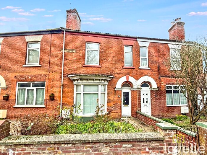 3 Bedroom Terraced House For Sale In Jubilee Crescent, Gainsborough, DN21