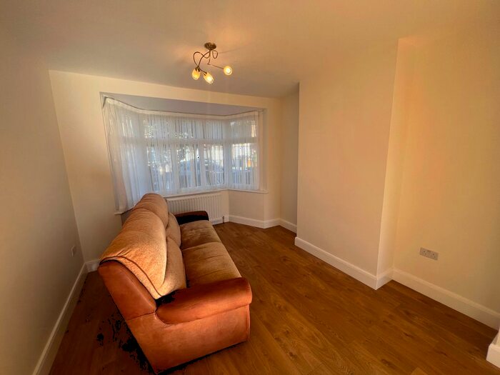 3 Bedroom Semi-Detached House To Rent In Ranworth Road, London, N9