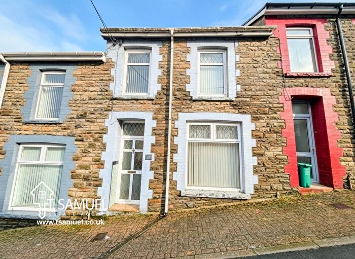 3 Bedroom Terraced House For Sale In Byron Street, Cwmaman, Aberdare, CF44