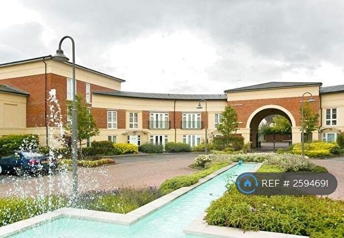 3 Bedroom Flat To Rent In Trevelyan Court, Windsor, SL4