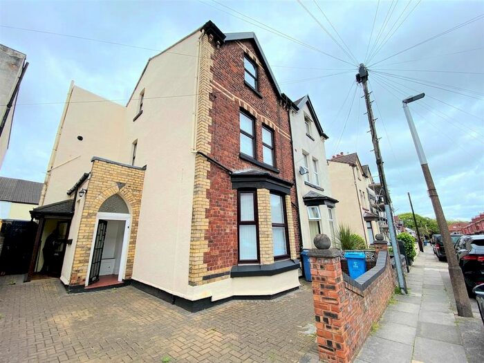 2 Bedroom Flat To Rent In Hartington Road, West Derby, Liverpool, L12