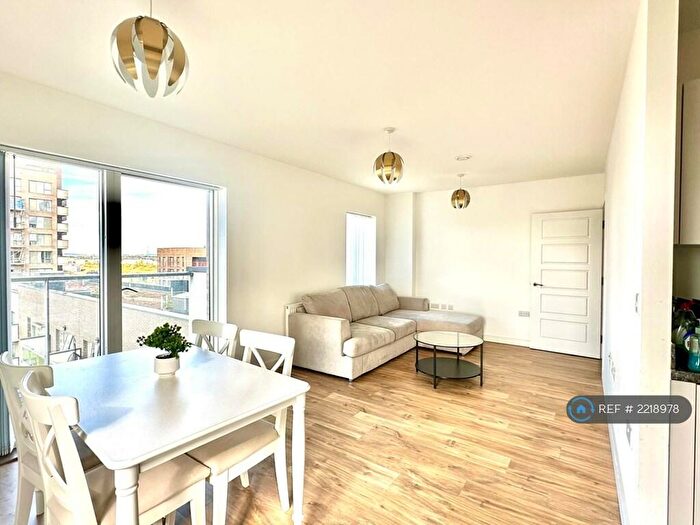 1 Bedroom Flat To Rent In Bawley Court, London, E16