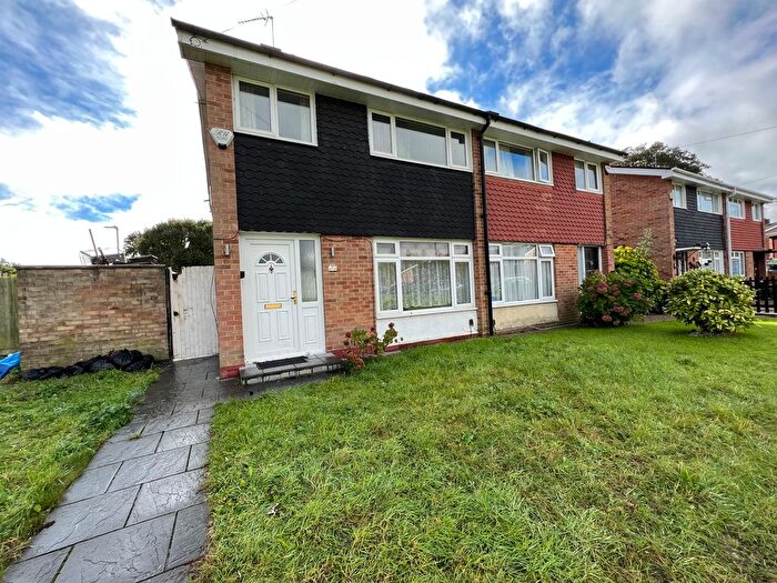 3 Bedroom Detached House To Rent In Hayman Crescent, Hayes, UB4