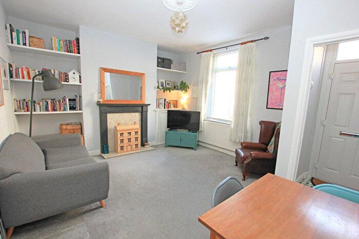 3 Bedroom Terraced House For Sale In George Street, Skipton, BD23