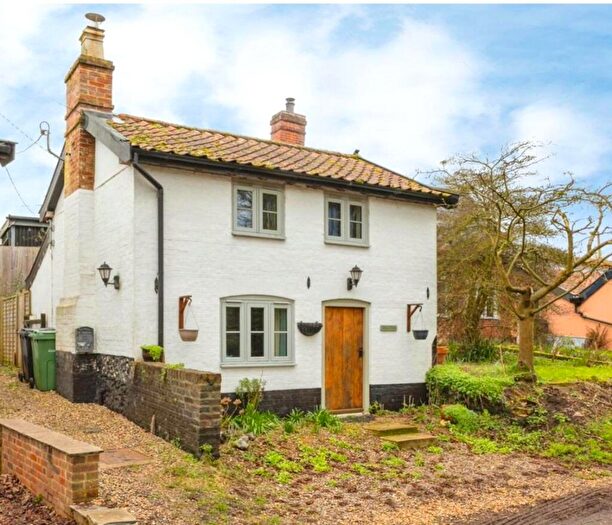 1 Bedroom Cottage For Sale In The Street, Norwich, Norfolk, NR15