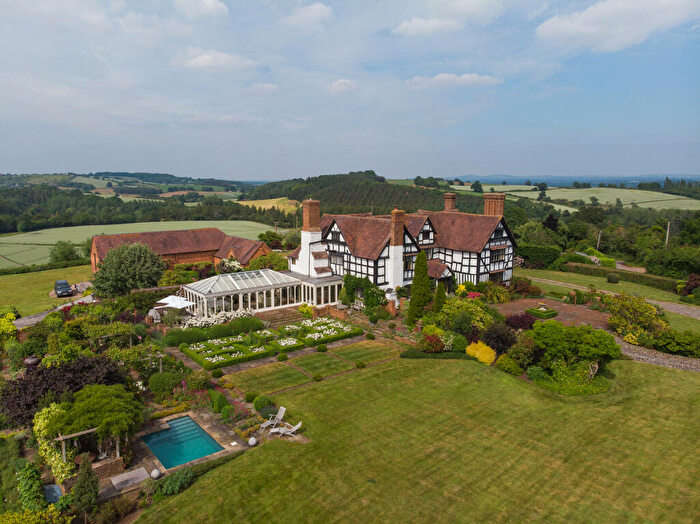 6 Bedroom Country House For Sale In Yarhampton Nr Great Witley, Worcestershire, DY13