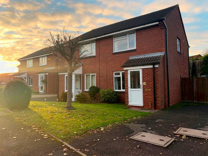 2 Bedroom Property To Rent In Abbotsford Road, Lichfield, WS14