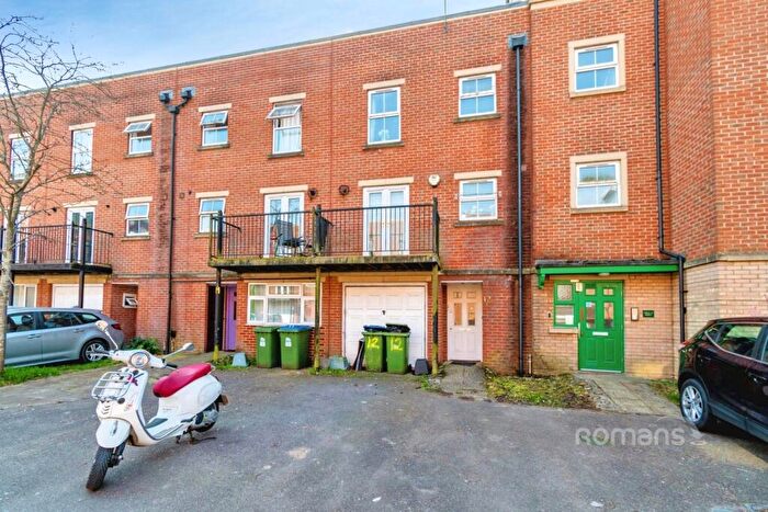 4 Bedroom Terraced House To Rent In Craven Street, Southampton, Hampshire, SO14