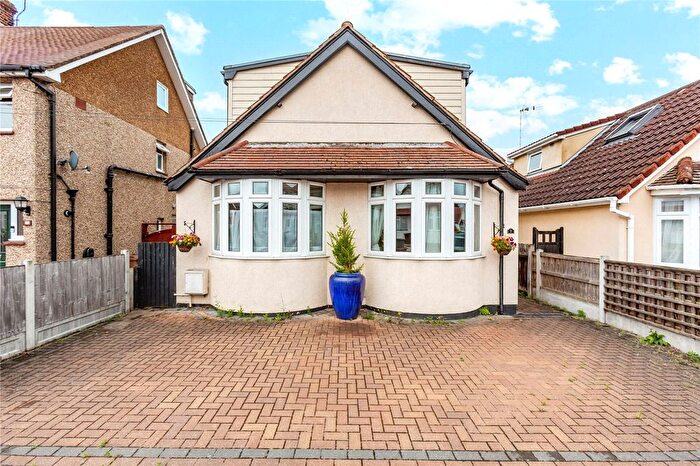 5 Bedroom Bungalow To Rent In Sunrise Avenue, Chelmsford, CM1