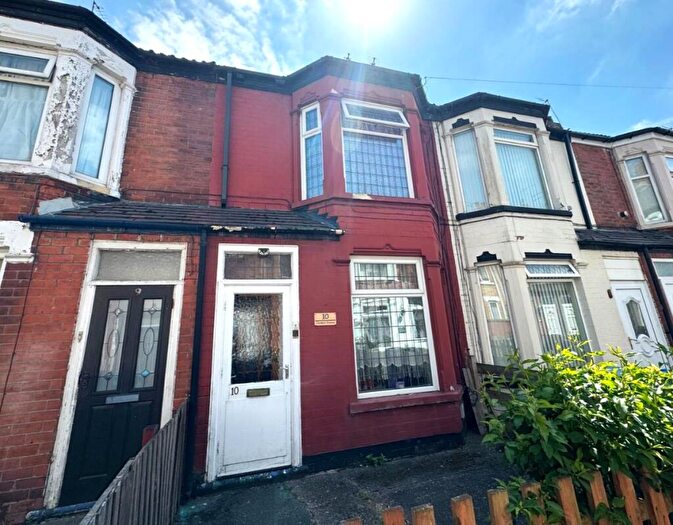 2 Bedroom Terraced House For Sale In Derwent Avenue, Hampshire Street, Hull, HU4