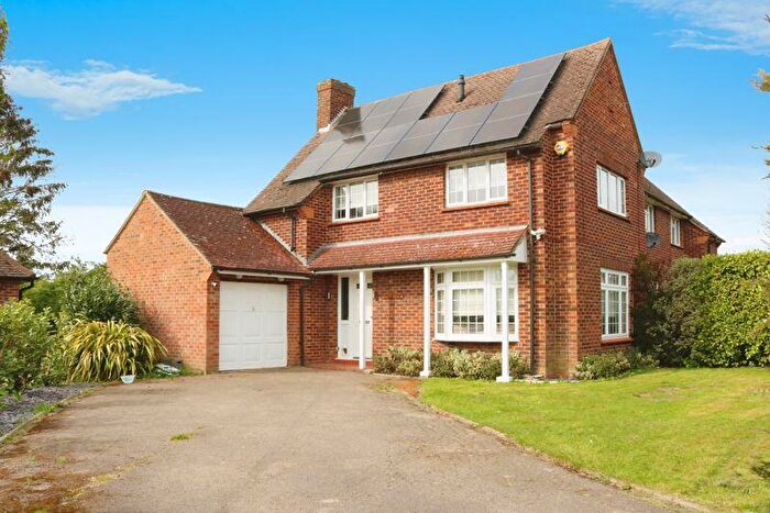 3 Bedroom Semi-Detached House For Sale In George Green, SL3