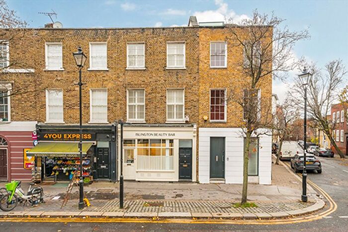 2 Bedroom Flat To Rent In Chadwell Street, Angel, EC1R