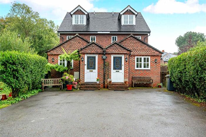 3 Bedroom Semi-Detached House For Sale In The Green, Ripley, Surrey, GU23