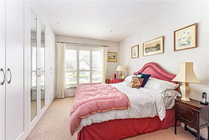 2 Bedroom Apartment To Rent In Farnham Road, Liss, Hampshire, GU33