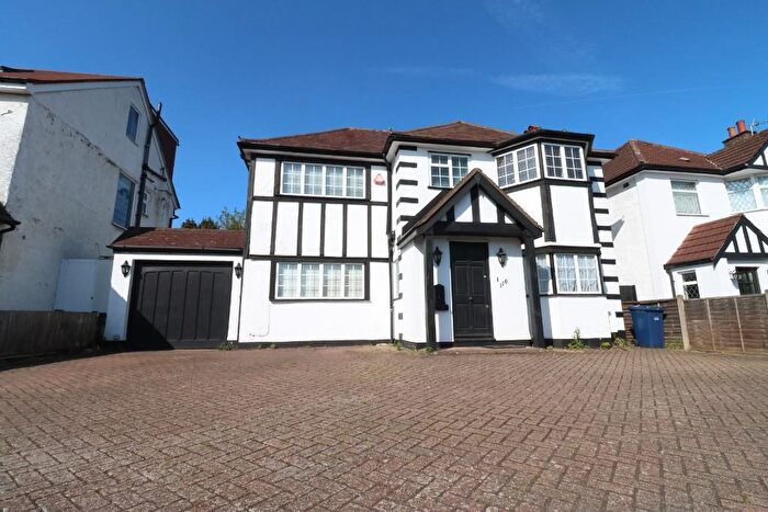 3 Bedroom Detached House To Rent In Hale Lane, Mill Hill, London, NW7