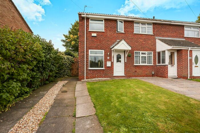 2 Bedroom End Of Terrace House To Rent In Freesland Rise, Nuneaton, Warwickshire, CV10