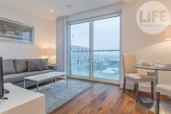 Apartment To Rent In Duckman Tower, Lincoln Plaza, Canary Wharf, London, E14